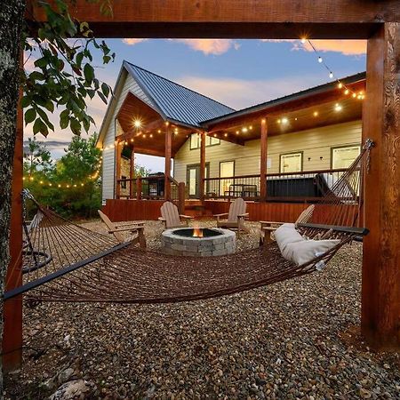 הוילה ברוקן בו Under The Stars - Secluded, Hot Tub, Firepit, Games מראה חיצוני תמונה